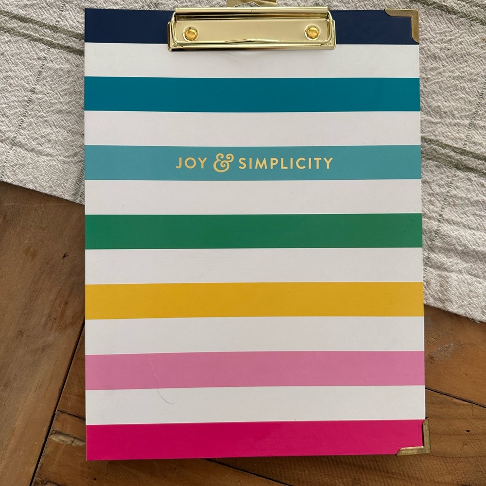 Simplified Happy Stripe Clipfolio